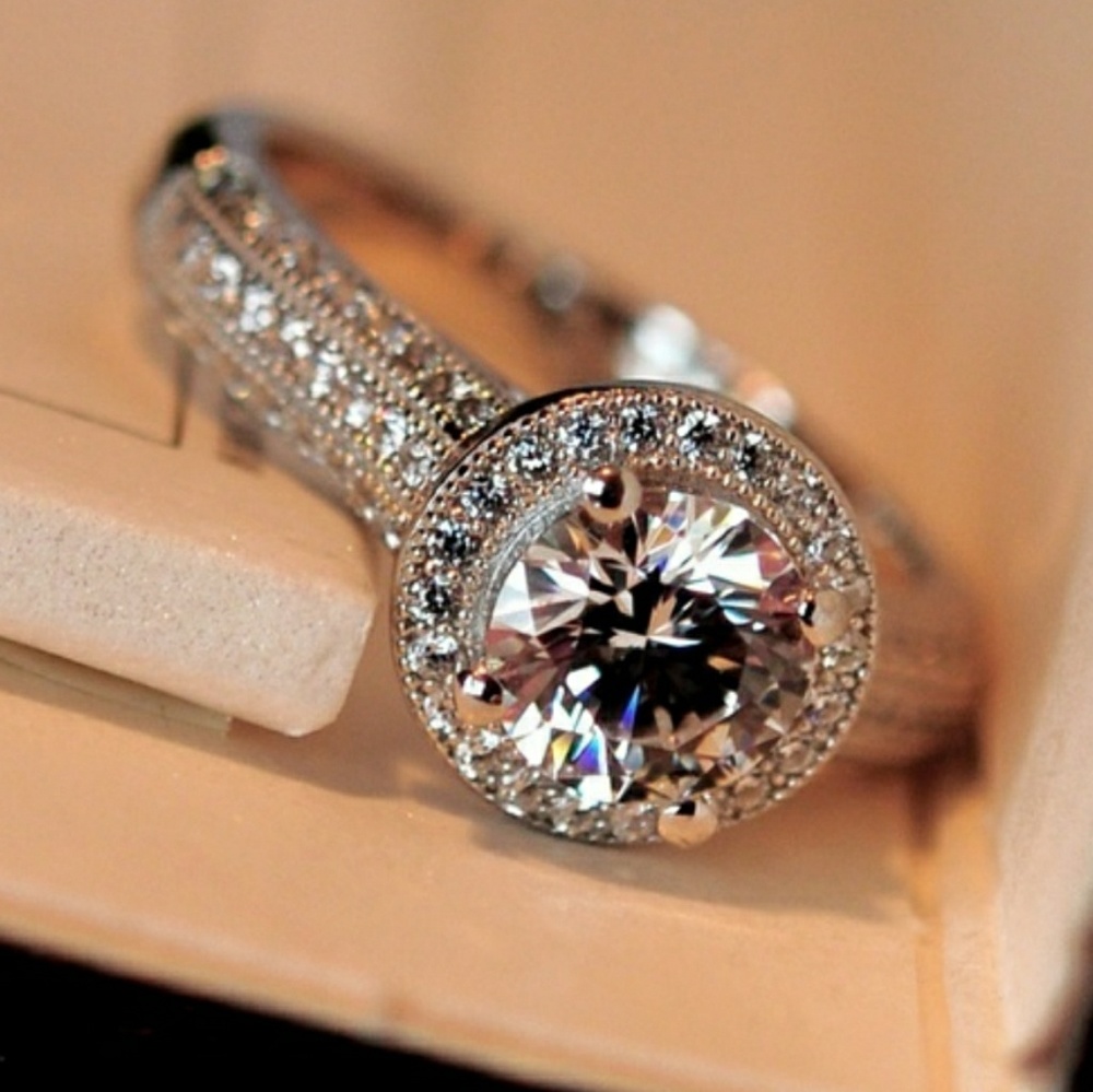Women's ring